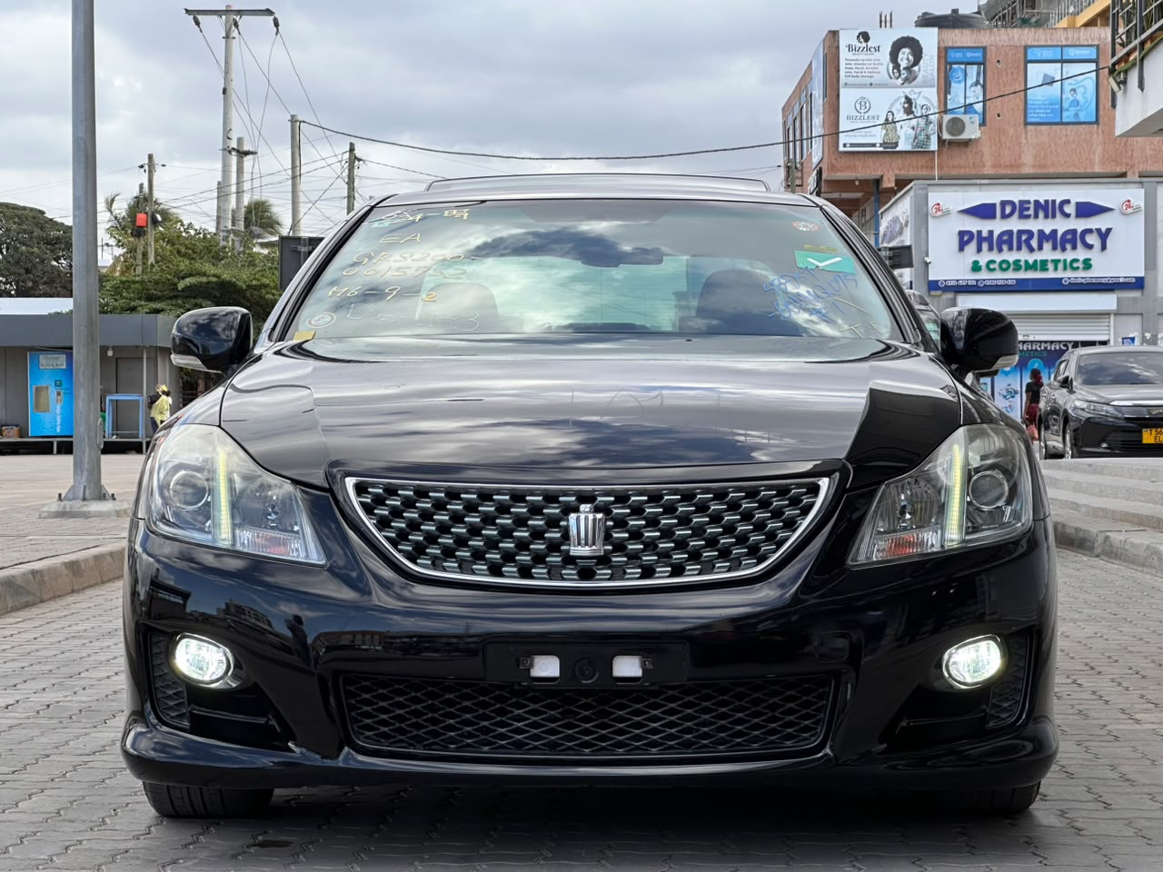 TOYOTA CROWN ATHLETE